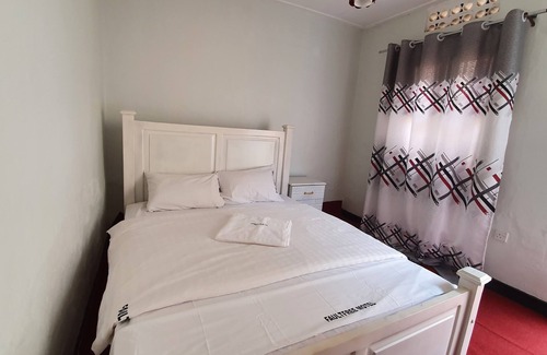 Entebbe Bed & Breakfast | Welcome to Faultfree Safari Motel