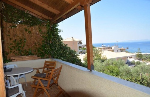 Paralia Vergas House | Welcome to Fourseazon house,in Kalamata,Greece!