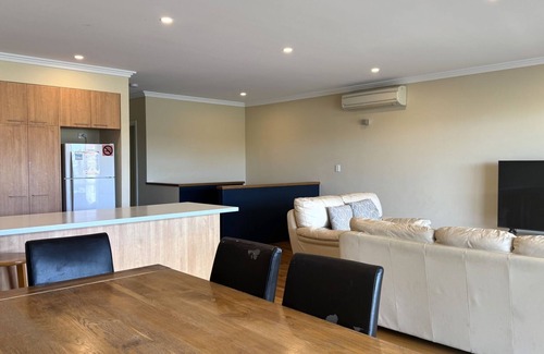 Jurien Bay House | Welcome to Getaway, Unit 20 Seafront Estate, located within a stunning complex right in the heart of