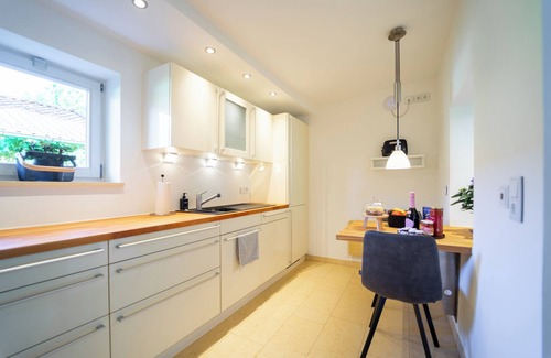 Haarbach House | Welcome to Golf Cocoon, a stylish vacation home managed by HELLO HOLID