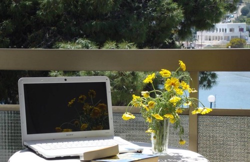 Agia Marina Bed & Breakfast | Welcome To Hotel Rachel