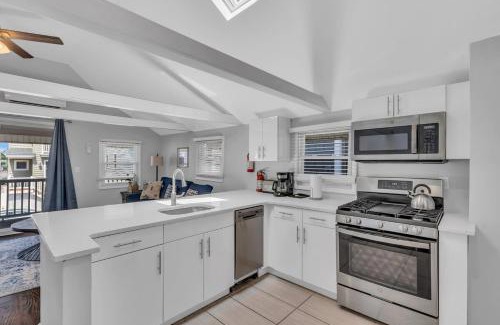 Manasquan Apartment | Welcome to Manasquan Beach 2 - Steps to the Sand