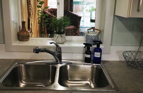 Crofton House | Welcome To Maven Haven Bed & Breakfast