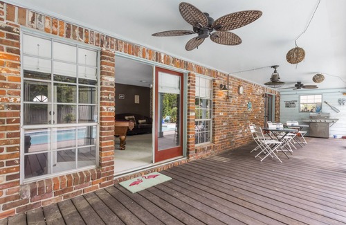 Mississippi City House | Welcome to Oakwood Manor. Private POOL!