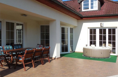 Plana nad Luznici Villa | Welcome to our Luxury holiday house Vila Plana nad Luznici.