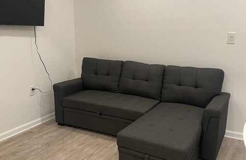 Darien Apartment | Welcome to our junior one-bedroom located in the beautiful town of Darien.