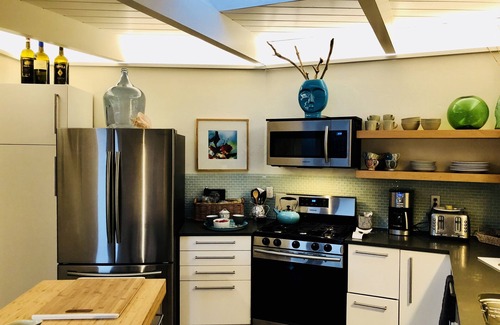 Rio del Mar House | Welcome to Peace & Plenty! Newly remodeled 3 brm, house. 10 houses from sand!
