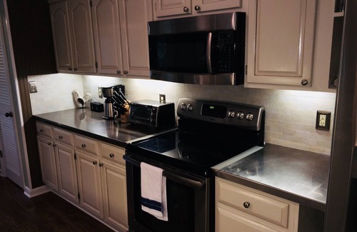 Mount Vernon House | Welcome to relaxing Driftwood Lake Cottage on Ft. Loudon Lake