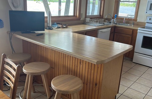 Perham Cabin | Welcome to SUMMER BREEZE on beautiful, crystal clear Paul Lake!