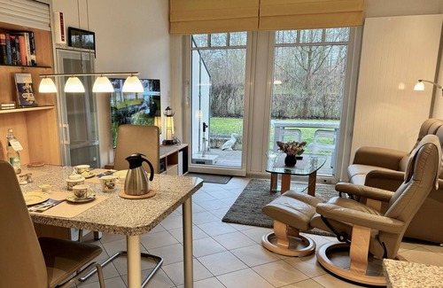 Seebad Bansin Apartment | Welcome to the apartment Schloonseevillen SV13 in the Baltic seaside resort of Bansin.