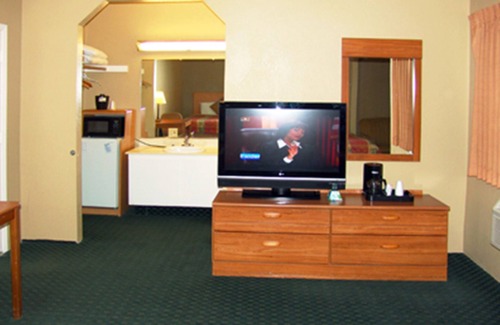 Taft Hotel | Welcome to the Holland inn suites double room