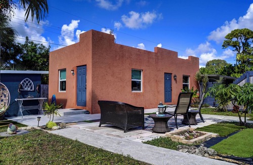 West Palm Beach House | Welcome to the Oasis, a plac3 of peace and tranquility.