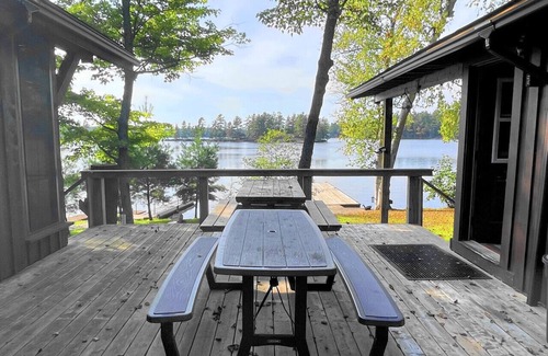 North Kawartha House | Welcome to the Wolf Den on Wolf Lake!