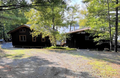 North Kawartha House | Welcome to the Wolf Den on Wolf Lake!