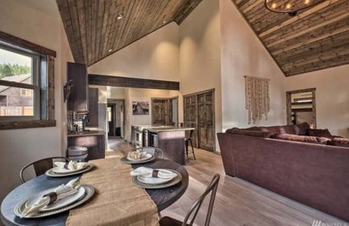 Ronald House | Welcome to the Wapiti Cabin! Near Lake Cle Elum!