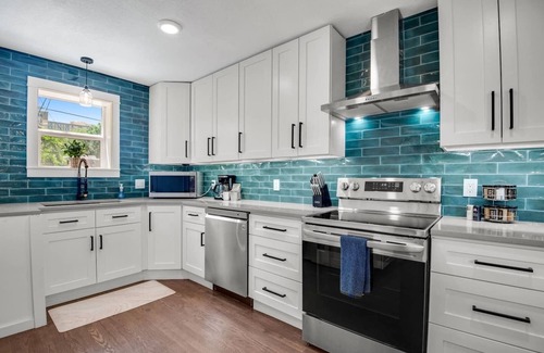Sloan Lake House | Welcome to this cozy and inviting duplex!
