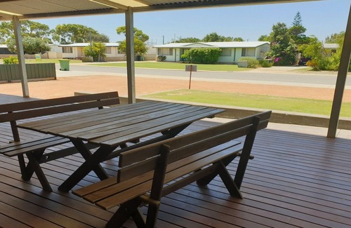 Jurien Bay House | Welcome to Tre-Sorelle (meaning 3 Sisters). This charming property is perfect for you & your family