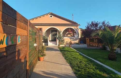 Marathias Villa | Welcome To Villa Thanos! The Villa Is A One Storey House With A Huge Garden