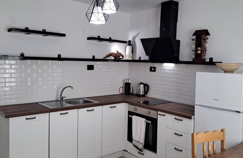 Haskovo Apartment | Welcome to White House Apartments, your cozy haven in the heart of Haskovo!
