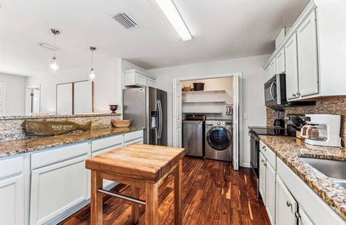 St. George Island House | Welcome to Wine Down!