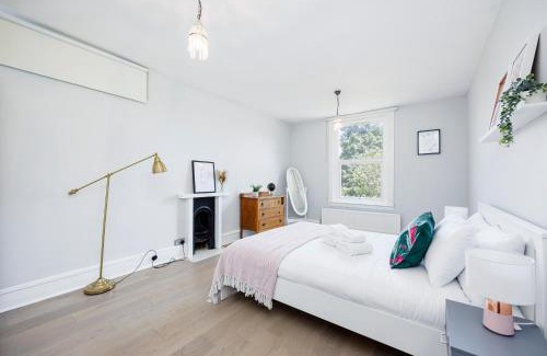 Tooting Apartment | WelcomeStay Colliers Wood Two Bed Apartment - Home Away from Home