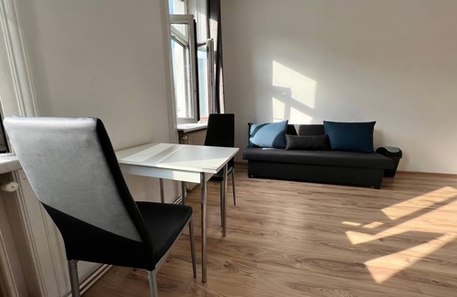 Erdberg Apartment | Welcoming 4BR Apt. Perfect for Groups & Friends