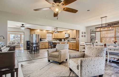 Circleville House | Welcoming 5 bedroom near Circleville & Deer Creek