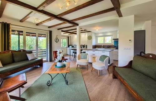 Embrun Ski Chalet | Welcoming chalet for 10/12 people in a quiet area close to the town center