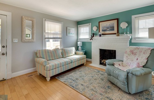 Windmill Point Cottage | Welcoming Cottage w/ Outdoor Pool & Water Views!
