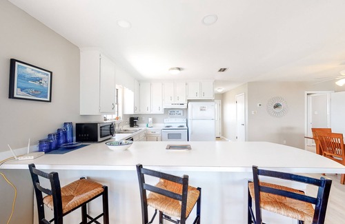 Silver Cay House | Welcoming home with WiFi, gulf views & spacious deck - steps to the beach