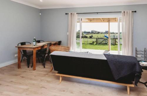 Tataraimaka House | Weld Cottage - Sustainable lifestyle property