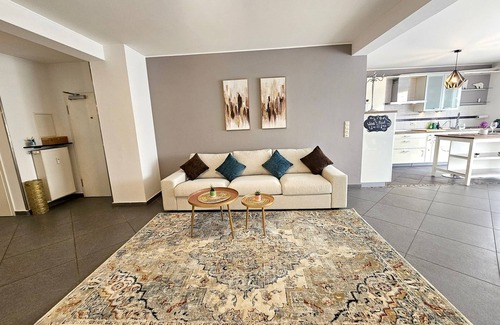 Hollerich Apartment | Well Appointed 2BR w terrace&parking