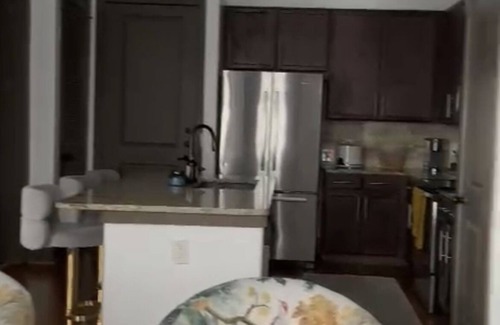 The Galleria Apartment | Well-Appointed Apartment w/Balcony & Modern Amenities