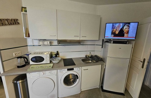 Lemasson Apartment | Well-equipped studio near the sea