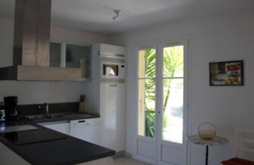 Les Issambres Apartment | Well-kept apartment domaine with, pools, tennis. Pet friendly