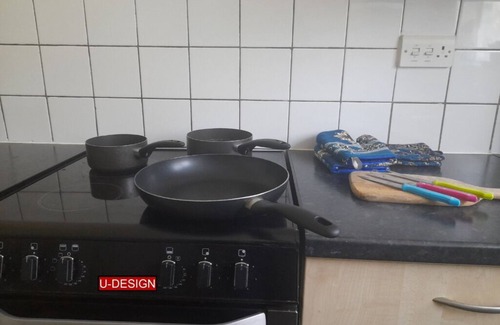Lea Bridge Apartment | Well-Known Walthamstow