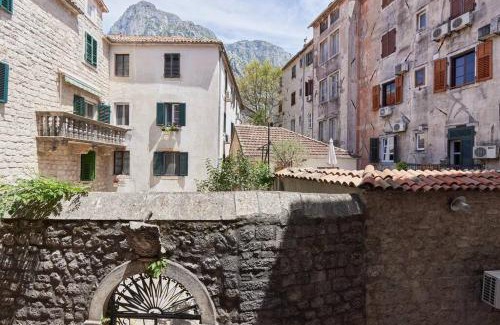 Kotor Old Town Apartment | Well Located 1Bedroom in the Heart of the Old Town