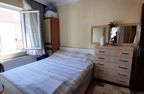 Kepez House | Well-located place. Close to the Malls. Very nice and peaceful apartment.