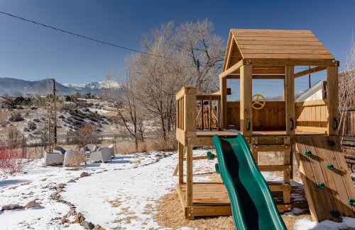 West Colorado Springs House | Well-Stocked, Family Friendly Home on the Westside STR-1669