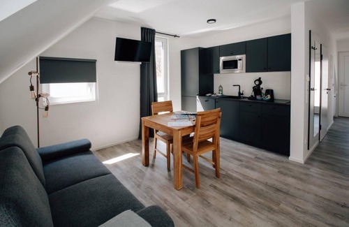 Pleinfeld Apartment | Wellness oasis with free-standing bathtub