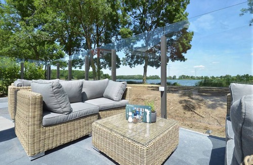 Municipality of 's-Hertogenbosch House | Wellness Retreat Near National Parks & City Landmarks! Onsite Dining!