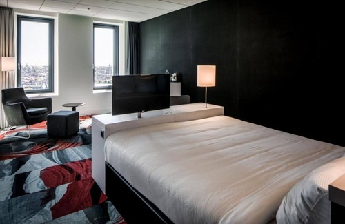 Leiden Hotel | Wellness Stay with Indoor Swimming Pool in the Heart of Leiden
