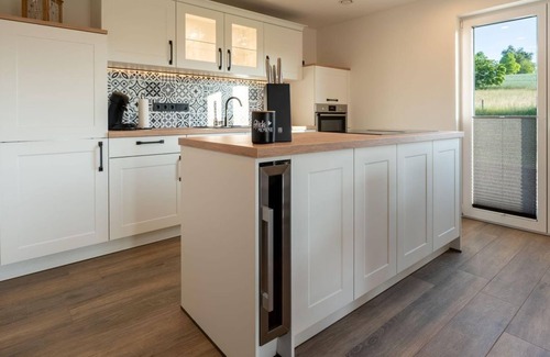 Brimingen House | Wellness vacation home, bath/WC with sauna and jacuzzi - Ferienhaus Im Lachergarten