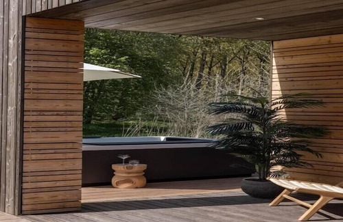Zeewolde House | Wellness villa with outdoor spa