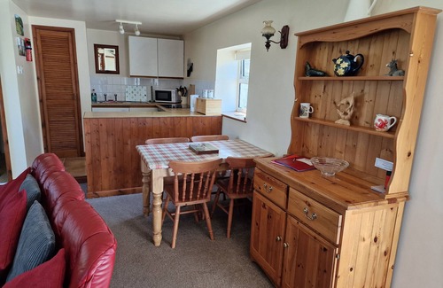Plwmp Cottage | Welsh Coastal Cottage nr Llangrannog & New Quay with Donkeys & woodburner