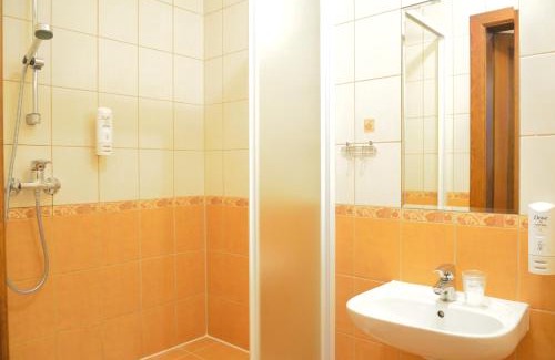 Srodmiescie Bed & Breakfast | WenderEDU Business Center