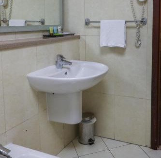 Al Mankhool Apartment | Wescott Pearl Hotel Apartments