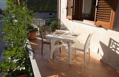 Stella Cilento Apartment | West Apartment