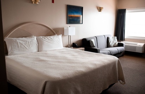 Celina Hotel | West Bank Inn