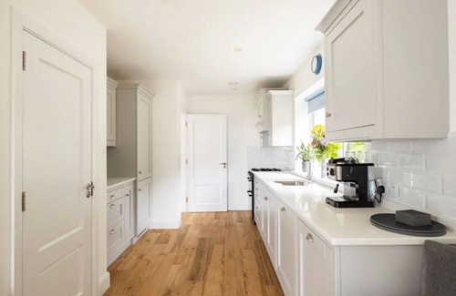 Ardfield House | West Cork Escape, Clonakilty on the Wild Atlantic Way, 5 mins from beach! n
